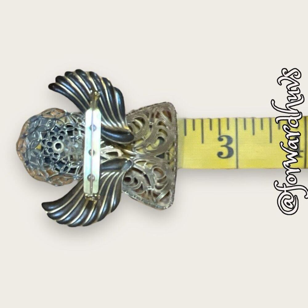 Angel Pin Brooch - Picture 5 of 5